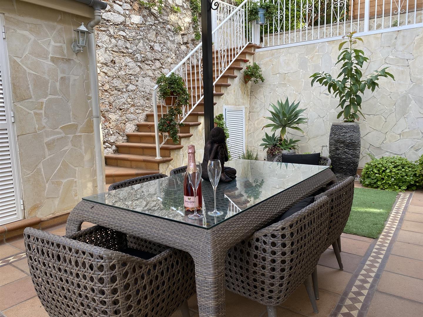 Image of House - 4 Bedrooms - 3 Bathrooms for Rental in South District-Gibraltar, Image 22